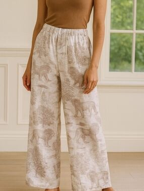 Scandal Italy Lio. Long Women's Wide-Leg  Linen Pants - Neutral Beige Size Large